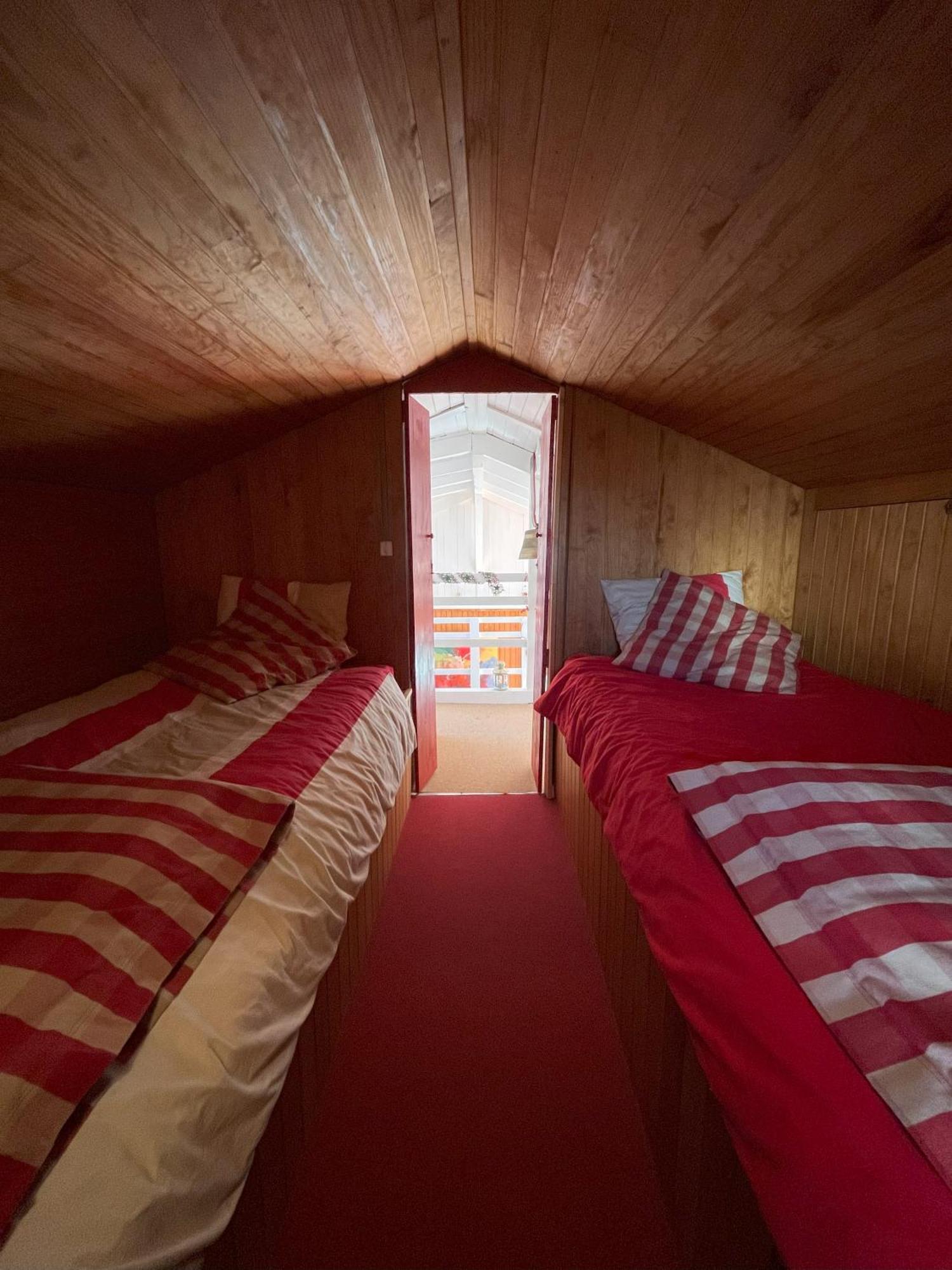 Chalet Des Myrtilles - Chalet Cosy Avec Vue Arette Luaran gambar